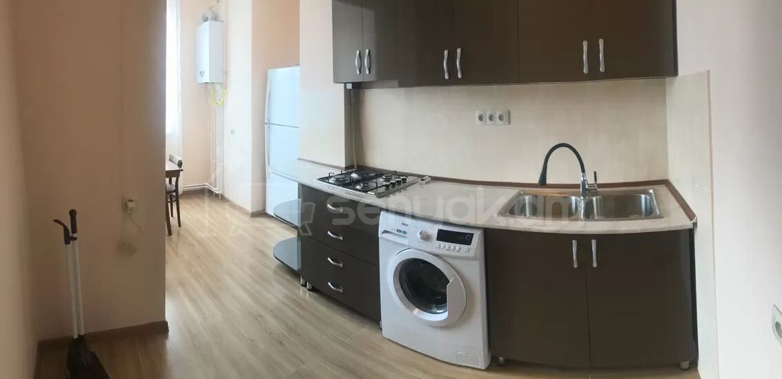 2 Սենյականոց Բնակարան Քարե Շենքում, 50քմ, 4/5 հարկ, Կապիտալ Վերանորոգված, Կահավորված