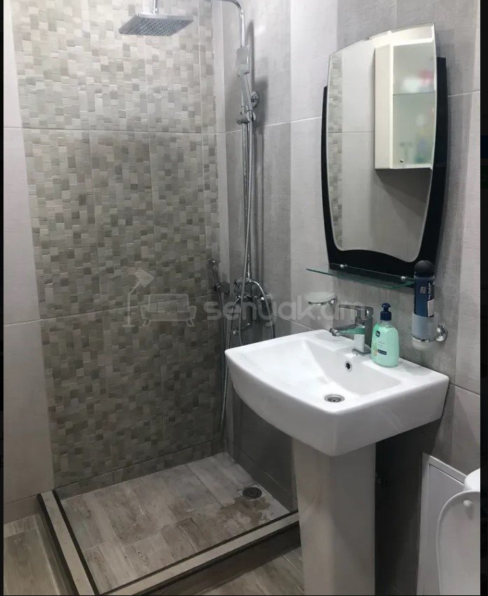 2 Սենյականոց Բնակարան Քարե Շենքում, 40քմ, 2/4 հարկ, Կապիտալ Վերանորոգված, Կահավորված