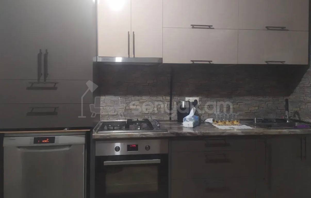 5 Սենյականոց Բնակարան, 82քմ, 15/16 հարկ, Նորմալ Վիճակում