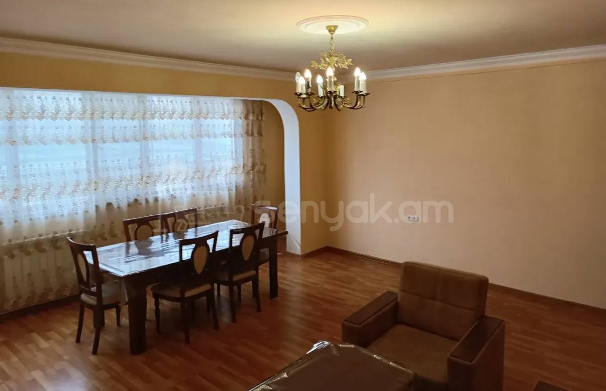 3 Սենյականոց Բնակարան, 78քմ, 4/9 հարկ, Կապիտալ Վերանորոգված, Կահավորված