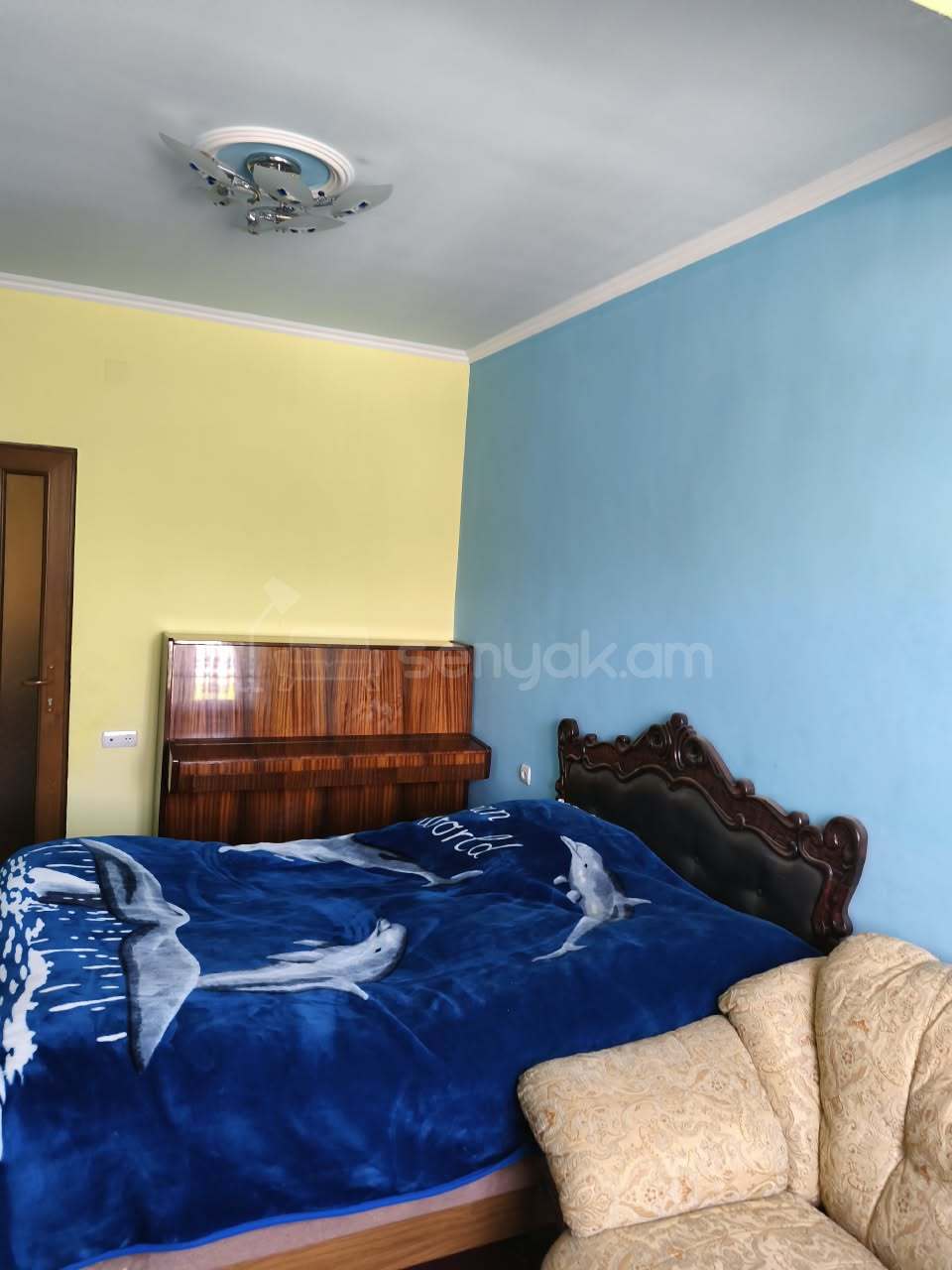 3 Սենյականոց Բնակարան Քարե Շենքում, 80քմ, 3/5 հարկ, Նորմալ Վիճակում, Կահավորված