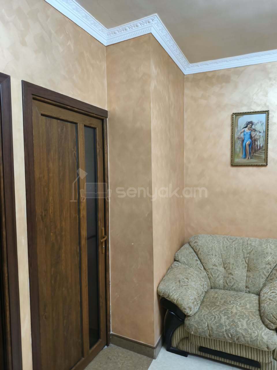 3 Սենյականոց Բնակարան Քարե Շենքում, 80քմ, 3/5 հարկ, Նորմալ Վիճակում, Կահավորված