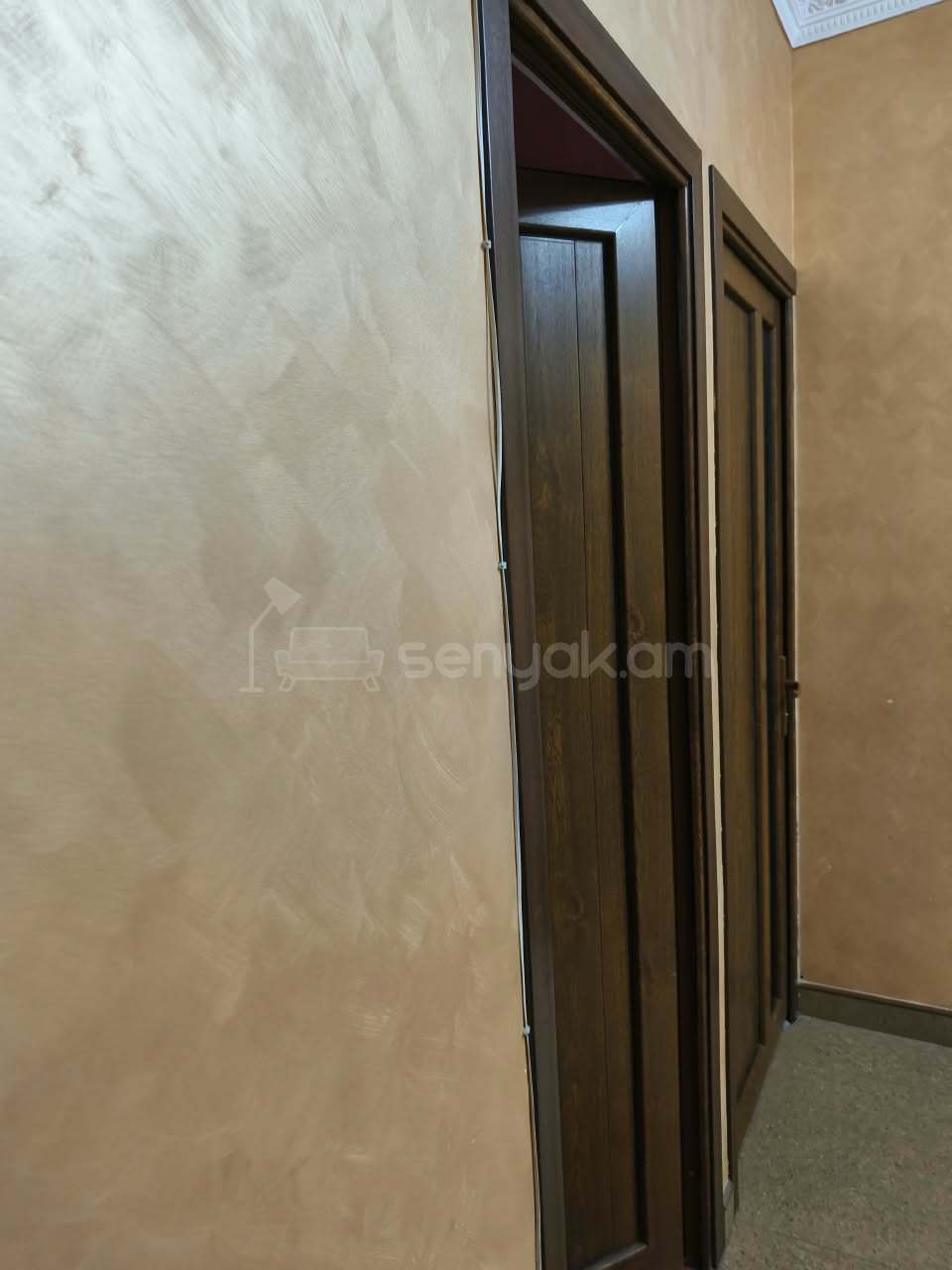 3 Սենյականոց Բնակարան Քարե Շենքում, 80քմ, 3/5 հարկ, Նորմալ Վիճակում, Կահավորված