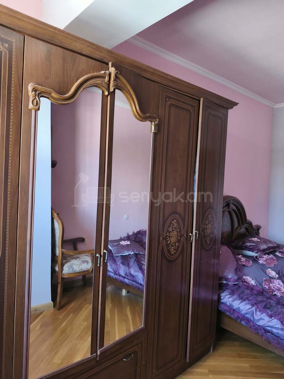 3 Սենյականոց Բնակարան Քարե Շենքում, 80քմ, 3/5 հարկ, Նորմալ Վիճակում, Կահավորված