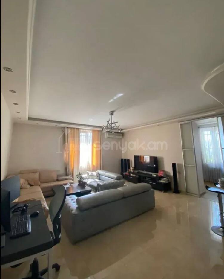 2 Սենյականոց Բնակարան Քարե Շենքում, 65քմ, 2/5 հարկ, Կապիտալ Վերանորոգված, Կահավորված