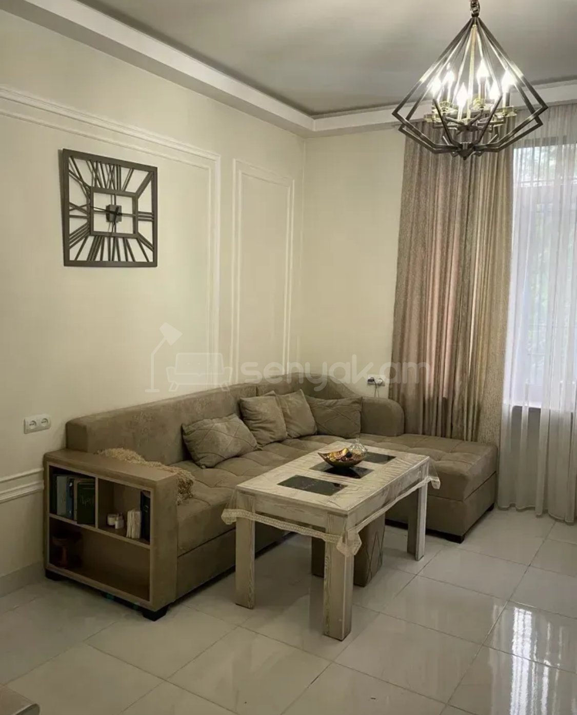 2 Սենյականոց Բնակարան Քարե Շենքում, 52քմ, 3/4 հարկ, Կապիտալ Վերանորոգված