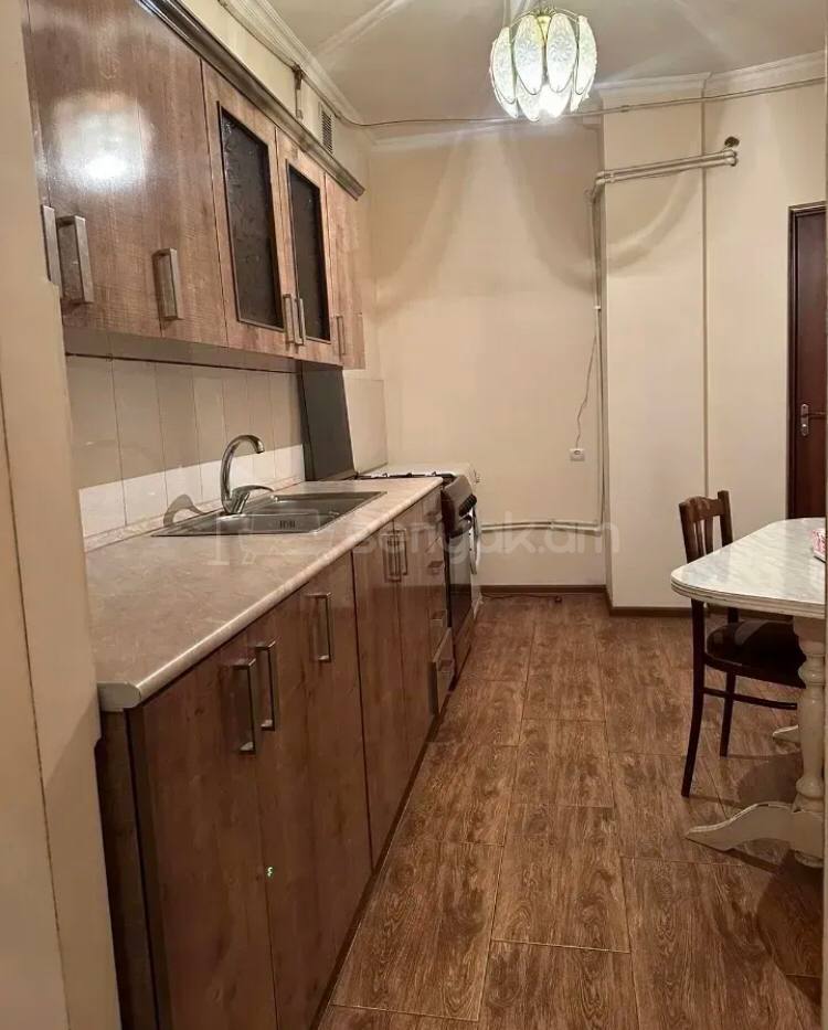 1 Սենյականոց Բնակարան, 41քմ, 3/12 հարկ, Կոսմետիկ Վերանորոգված, Կահավորված