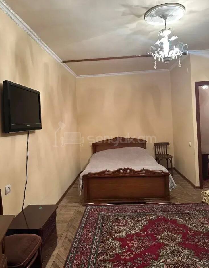 1 Սենյականոց Բնակարան, 41քմ, 3/12 հարկ, Կոսմետիկ Վերանորոգված, Կահավորված