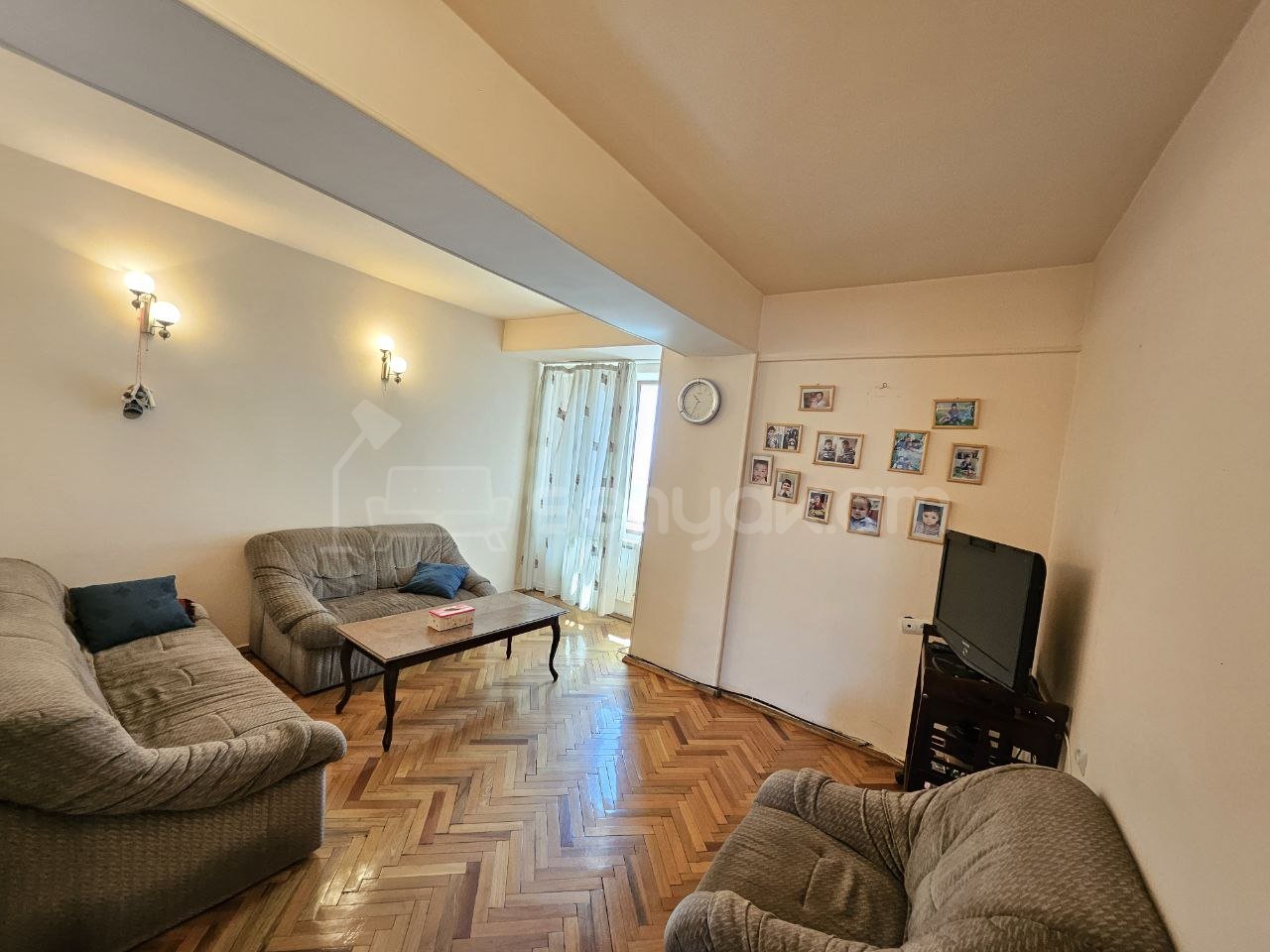 5 Սենյականոց Բնակարան Քարե Շենքում, 110քմ, 9/9 հարկ, Կապիտալ Վերանորոգված
