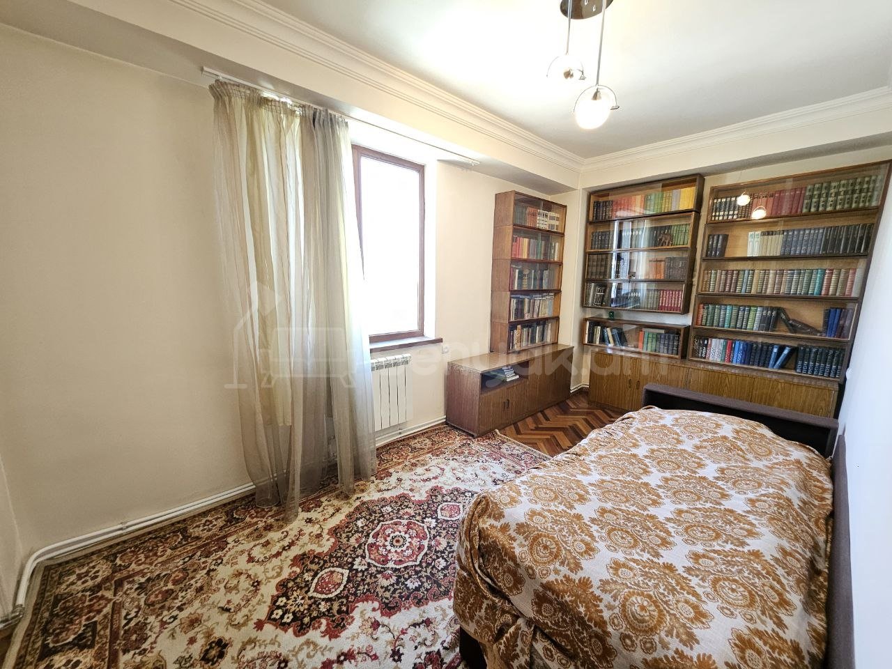 5 Սենյականոց Բնակարան Քարե Շենքում, 110քմ, 9/9 հարկ, Կապիտալ Վերանորոգված
