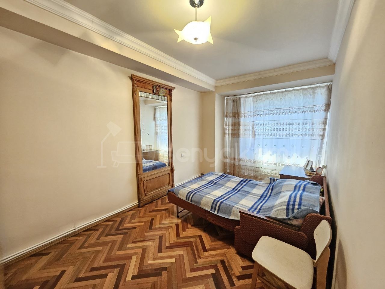 5 Սենյականոց Բնակարան Քարե Շենքում, 110քմ, 9/9 հարկ, Կապիտալ Վերանորոգված