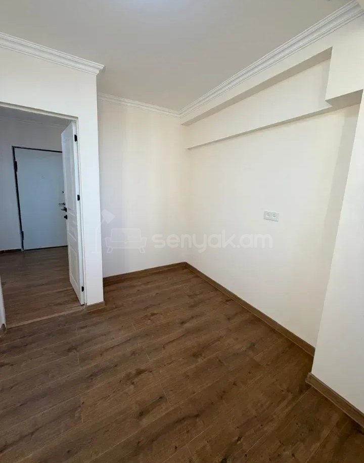 2 Սենյականոց Բնակարան, 45քմ, 8/12 հարկ, Կապիտալ Վերանորոգված