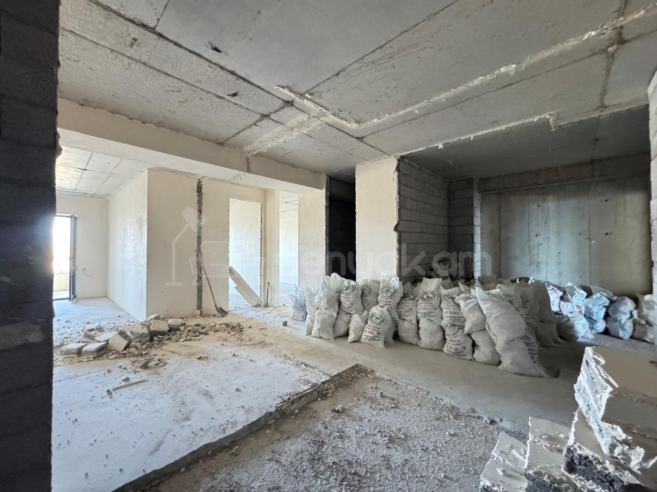 3 Սենյականոց Բնակարան Նորակառույցում, 117քմ, 19/25 հարկ, Զրոյական Վիճակում