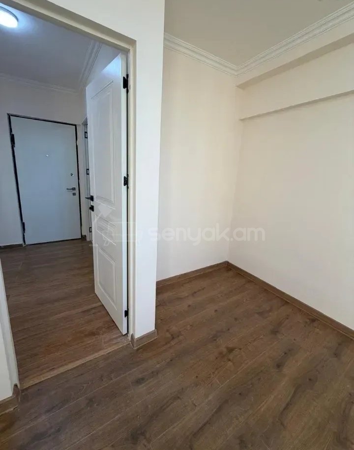 2 Սենյականոց Բնակարան, 45քմ, 8/12 հարկ, Կապիտալ Վերանորոգված