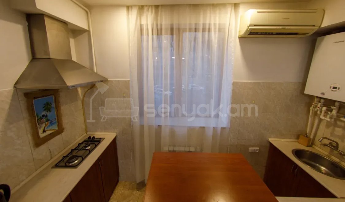 2 Սենյականոց Բնակարան, 45քմ, 2/10 հարկ, Կապիտալ Վերանորոգված, Կահավորված