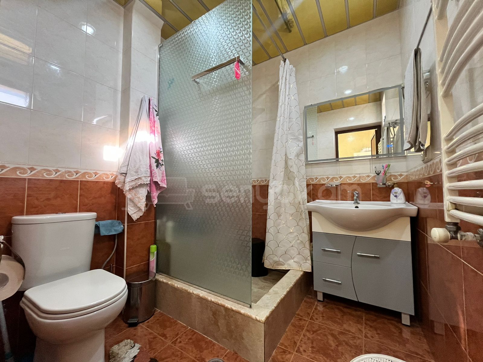 3 Սենյականոց Բնակարան Քարե Շենքում, 78քմ, 2/5 հարկ, Կապիտալ Վերանորոգված