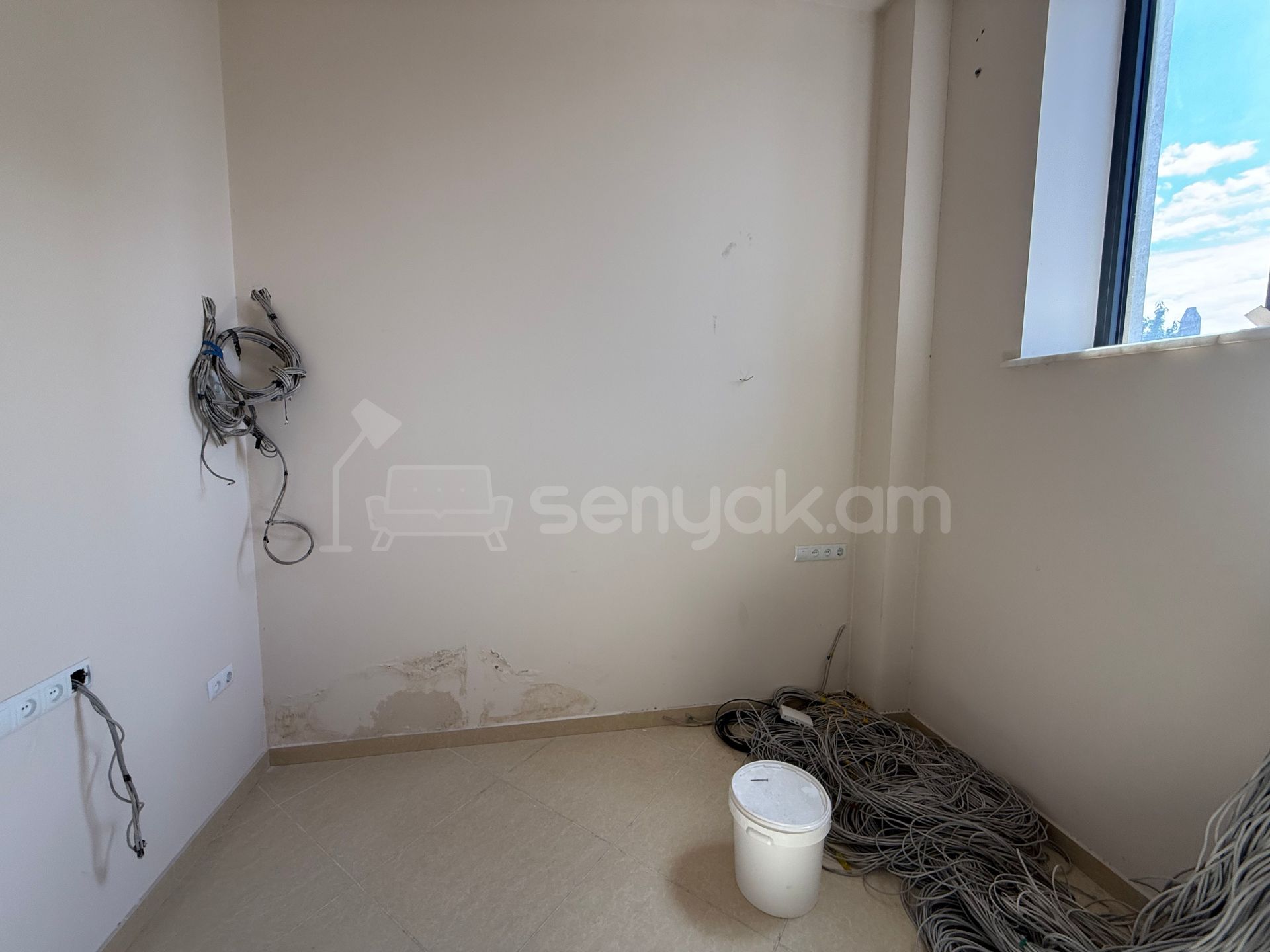 Օֆիսային Տարածք, 1300քմ, Կապիտալ Վերանորոգված