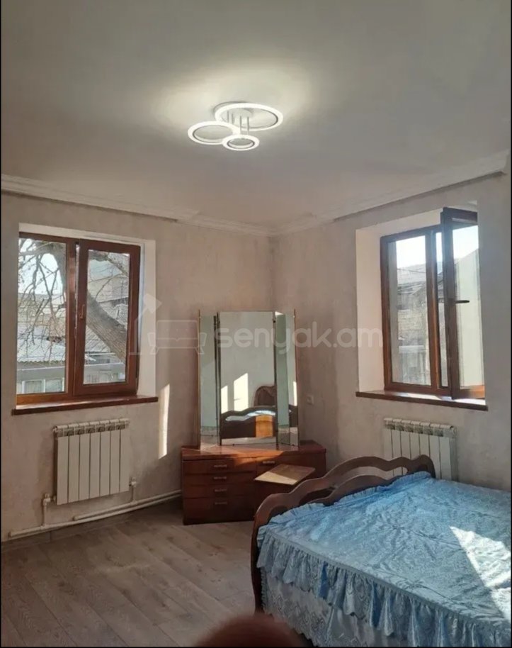 3 Սենյականոց Սեփական Տուն, 75քմ, Նորմալ Վիճակում, Կահավորված