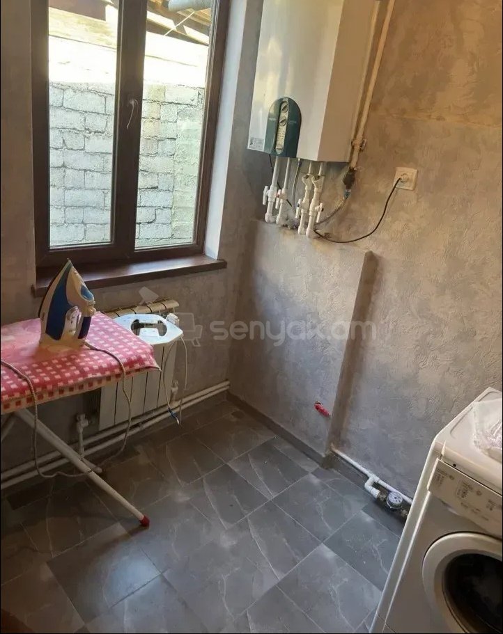 3 Սենյականոց Սեփական Տուն, 75քմ, Նորմալ Վիճակում, Կահավորված