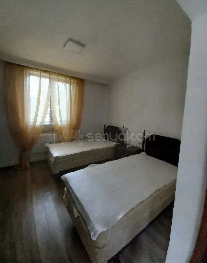 4 Սենյականոց Բնակարան Քարե Շենքում, 110քմ, 1/5 հարկ, Կապիտալ Վերանորոգված, Կահավորված
