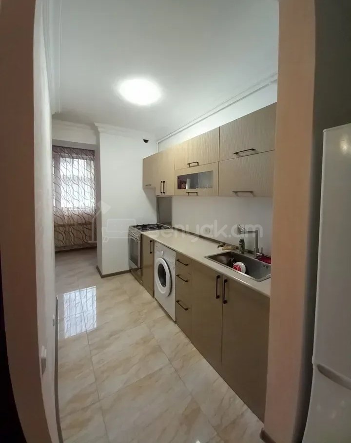 4 Սենյականոց Բնակարան Քարե Շենքում, 110քմ, 1/5 հարկ, Կապիտալ Վերանորոգված, Կահավորված