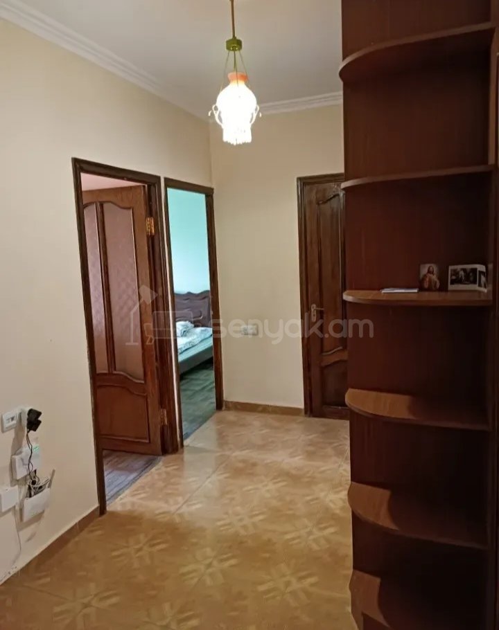 3 Սենյականոց Բնակարան, 80քմ, 4/9 հարկ, Նորմալ Վիճակում, Կահավորված
