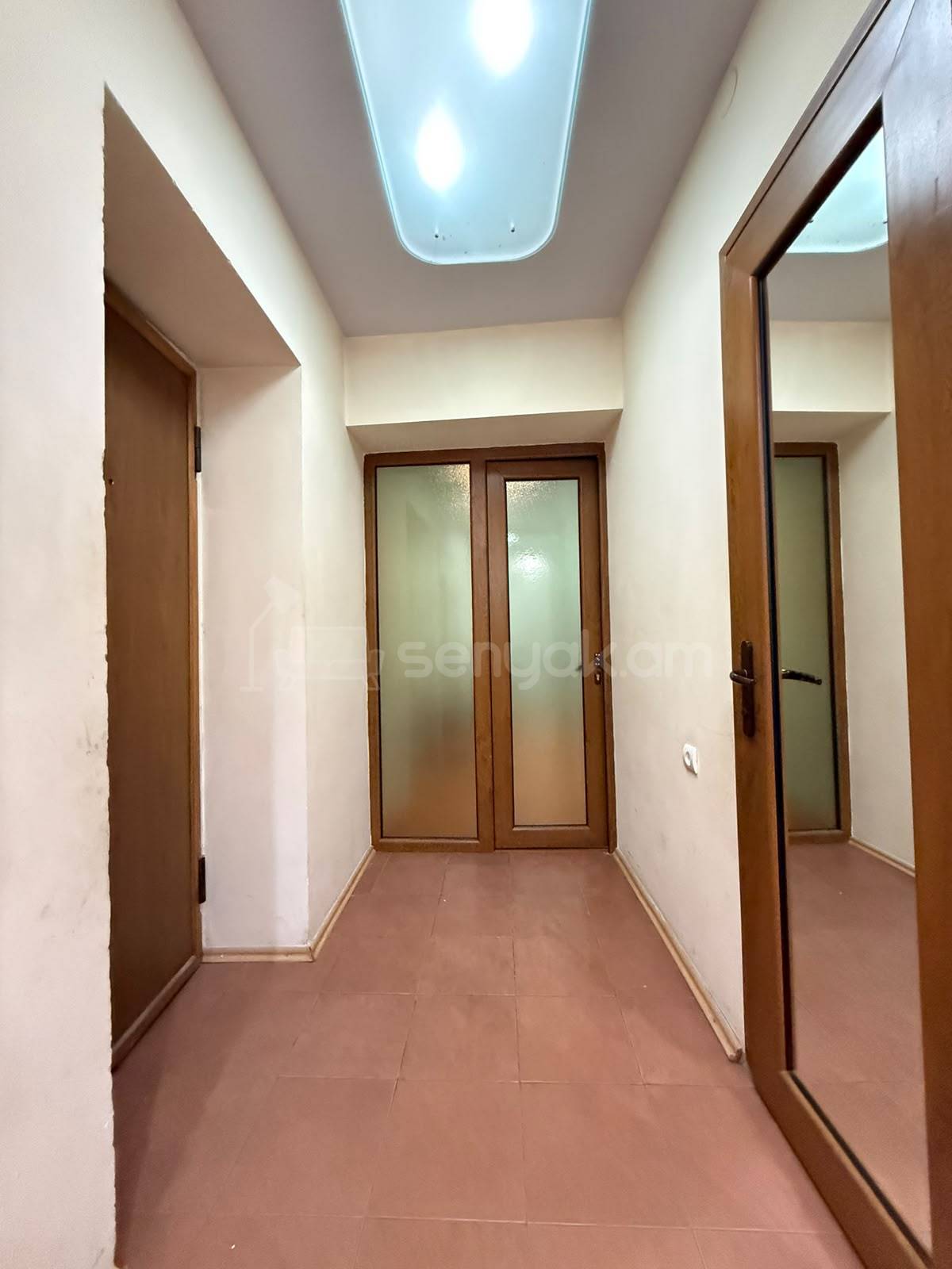 2 Սենյականոց Բնակարան Քարե Շենքում, 63քմ, 2/5 հարկ, Կապիտալ Վերանորոգված, Կահավորված, Արևկող