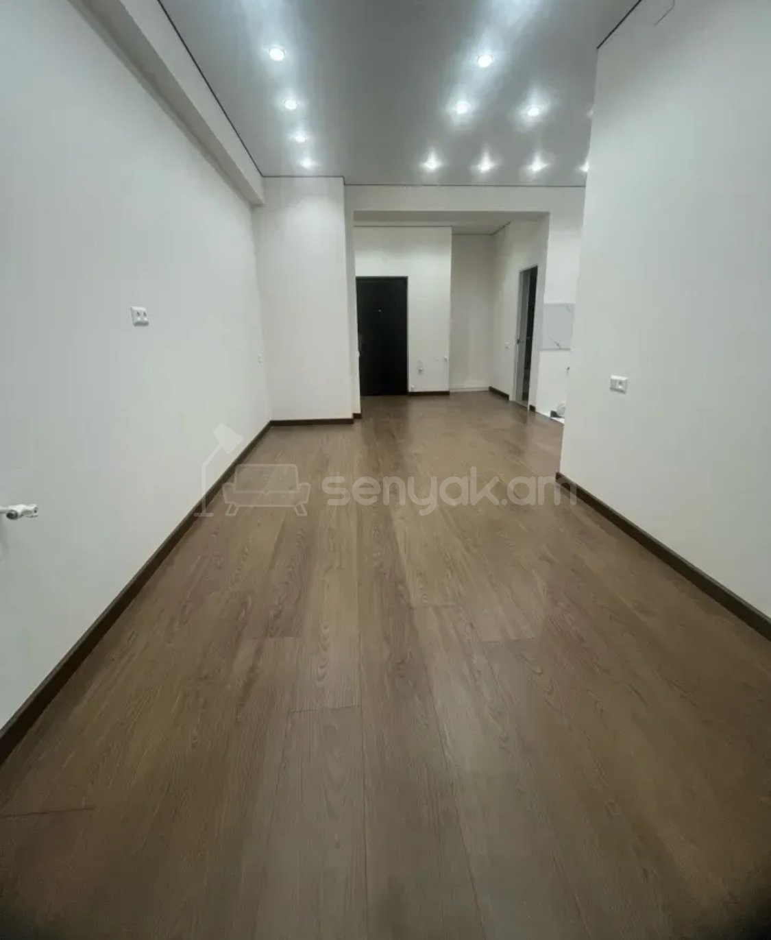 2 Սենյականոց Բնակարան Նորակառույցում, 52քմ, 8/11 հարկ, Կապիտալ Վերանորոգված
