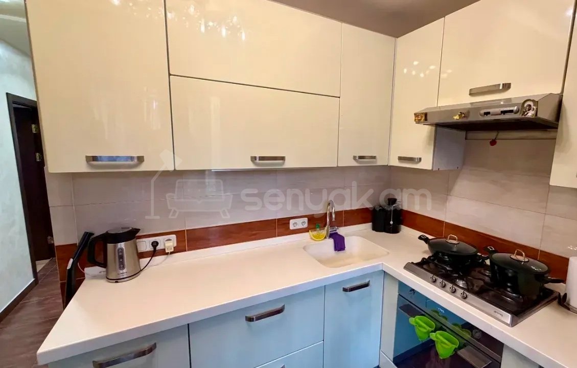 3 Սենյականոց Բնակարան Քարե Շենքում, 74քմ, 3/5 հարկ, Կապիտալ Վերանորոգված