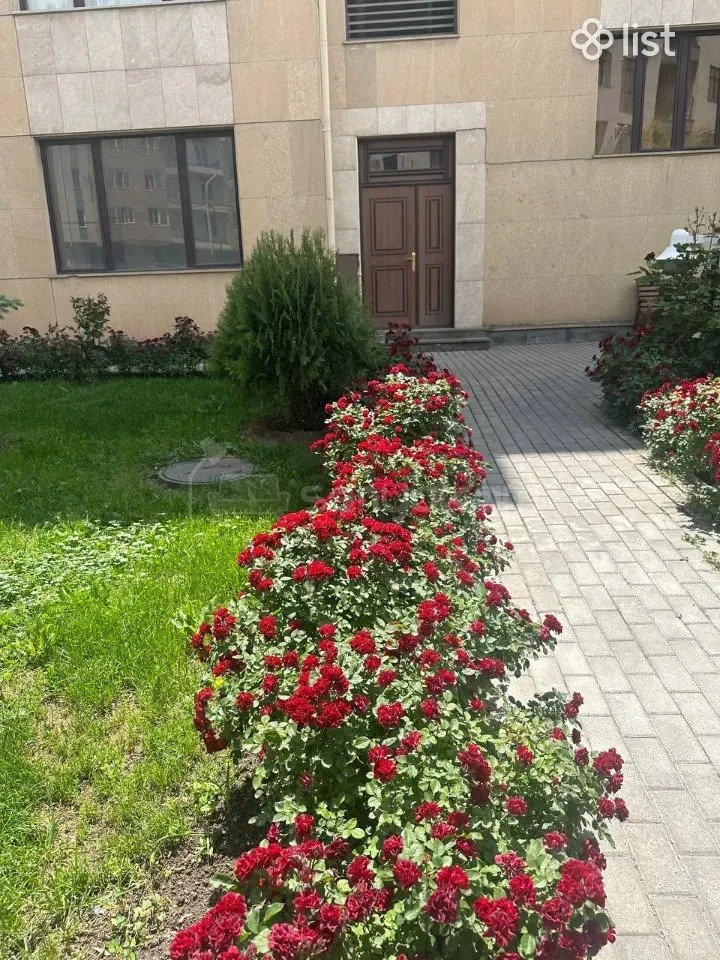 2 Սենյականոց Բնակարան Նորակառույցում, 85քմ, 2/5 հարկ, Կապիտալ Վերանորոգված