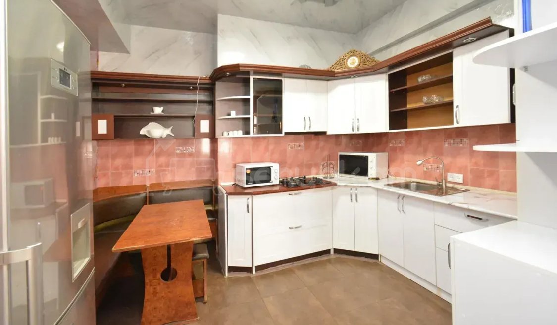 3 Սենյականոց Բնակարան Նորակառույցում, 120քմ, 7/8 հարկ, Կապիտալ Վերանորոգված, Կահավորված, Արևկող
