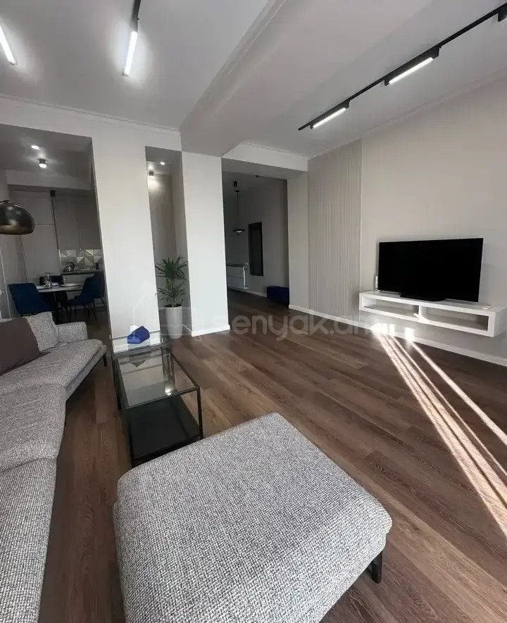 3 Սենյականոց Բնակարան Նորակառույցում, 80քմ, 6/9 հարկ, Դիզայներական Վերանորոգված, Կահավորված
