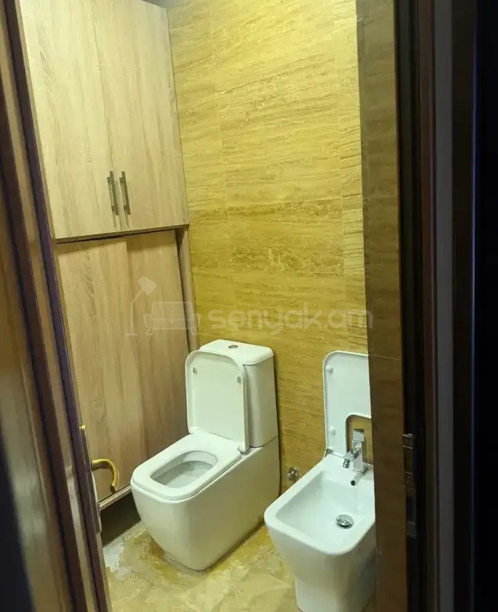 2 Սենյականոց Բնակարան Քարե Շենքում, 60քմ, 3/4 հարկ, Կապիտալ Վերանորոգված, Կահավորված