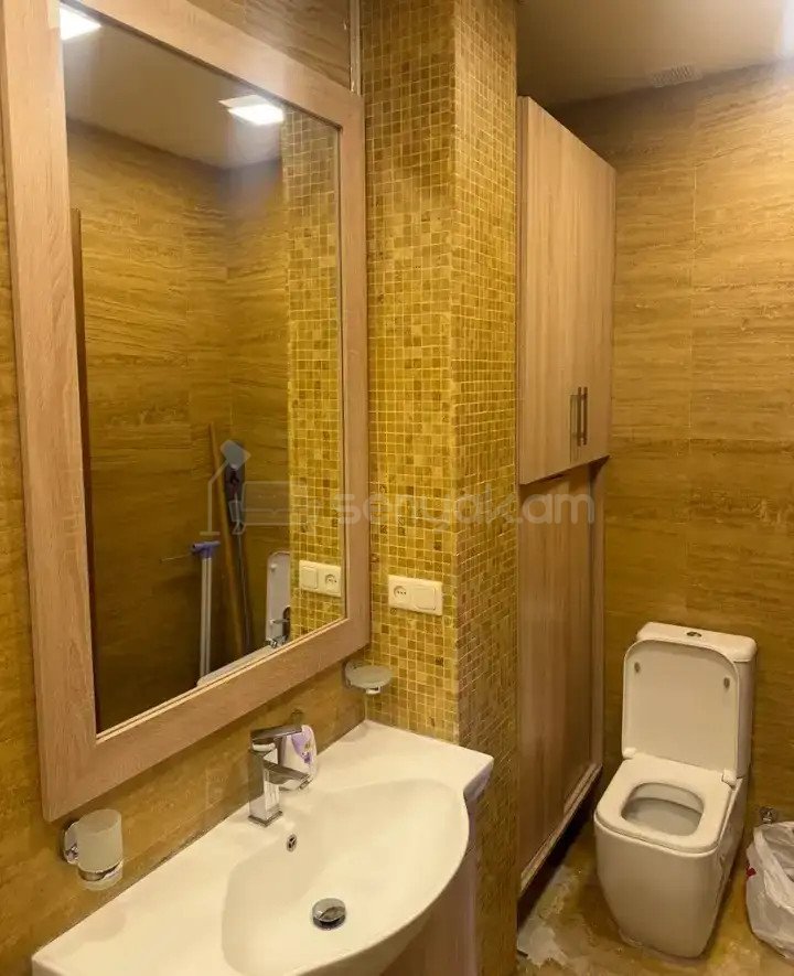 2 Սենյականոց Բնակարան Քարե Շենքում, 60քմ, 3/4 հարկ, Կապիտալ Վերանորոգված, Կահավորված