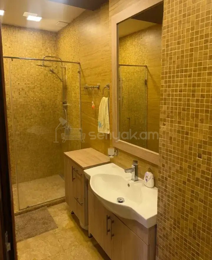 2 Սենյականոց Բնակարան Քարե Շենքում, 60քմ, 3/4 հարկ, Կապիտալ Վերանորոգված, Կահավորված