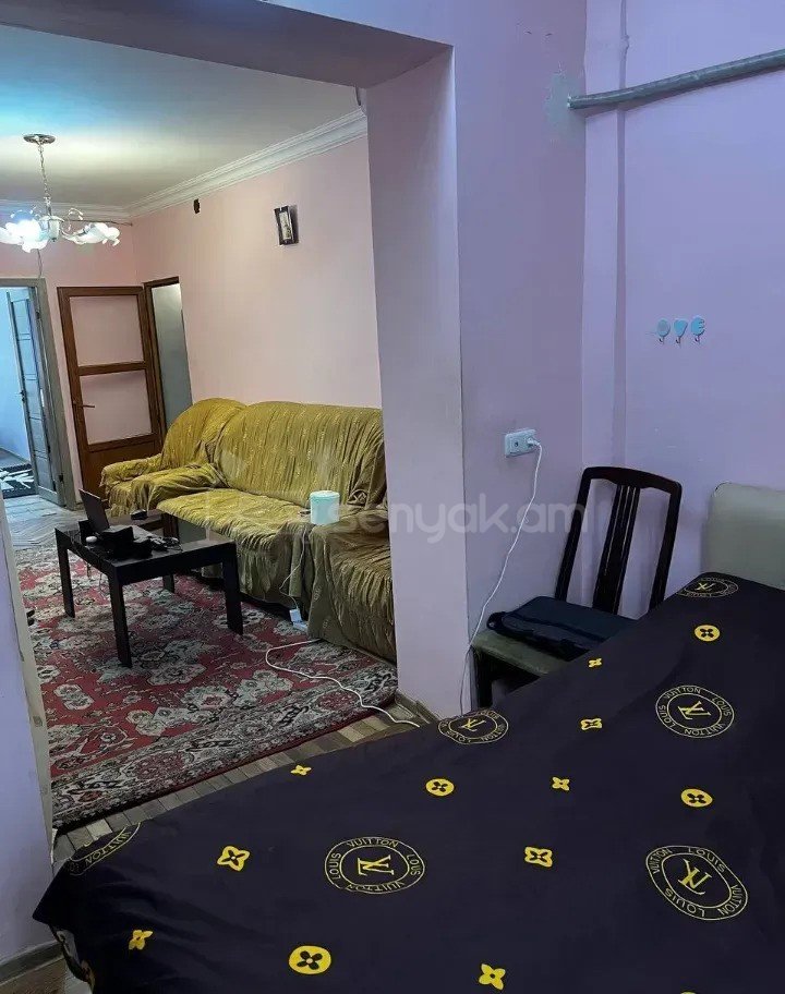 2 Սենյականոց Բնակարան Քարե Շենքում, 56քմ, 2/4 հարկ, Պետական Վիճակում