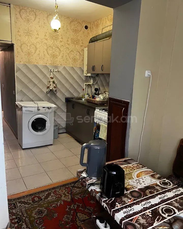 2 Սենյականոց Բնակարան Քարե Շենքում, 56քմ, 2/4 հարկ, Պետական Վիճակում