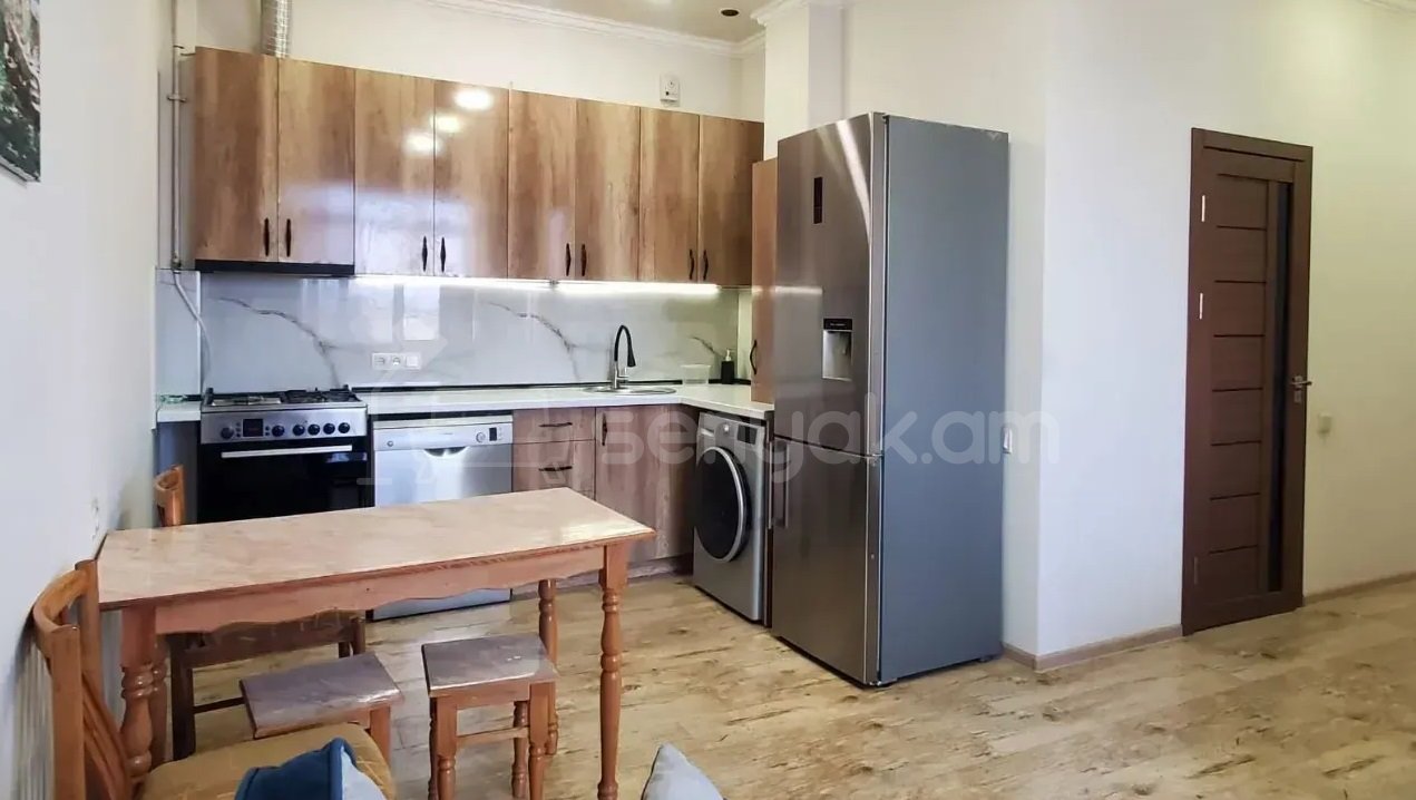 3 Սենյականոց Բնակարան Նորակառույցում, 48քմ, 3/4 հարկ, Կապիտալ Վերանորոգված