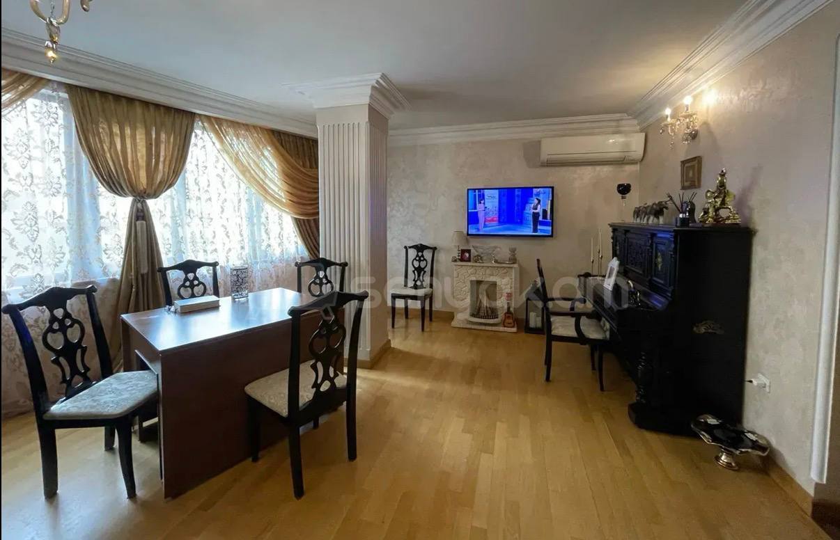 4 Սենյականոց Բնակարան, 100քմ, 3/13 հարկ, Կապիտալ Վերանորոգված