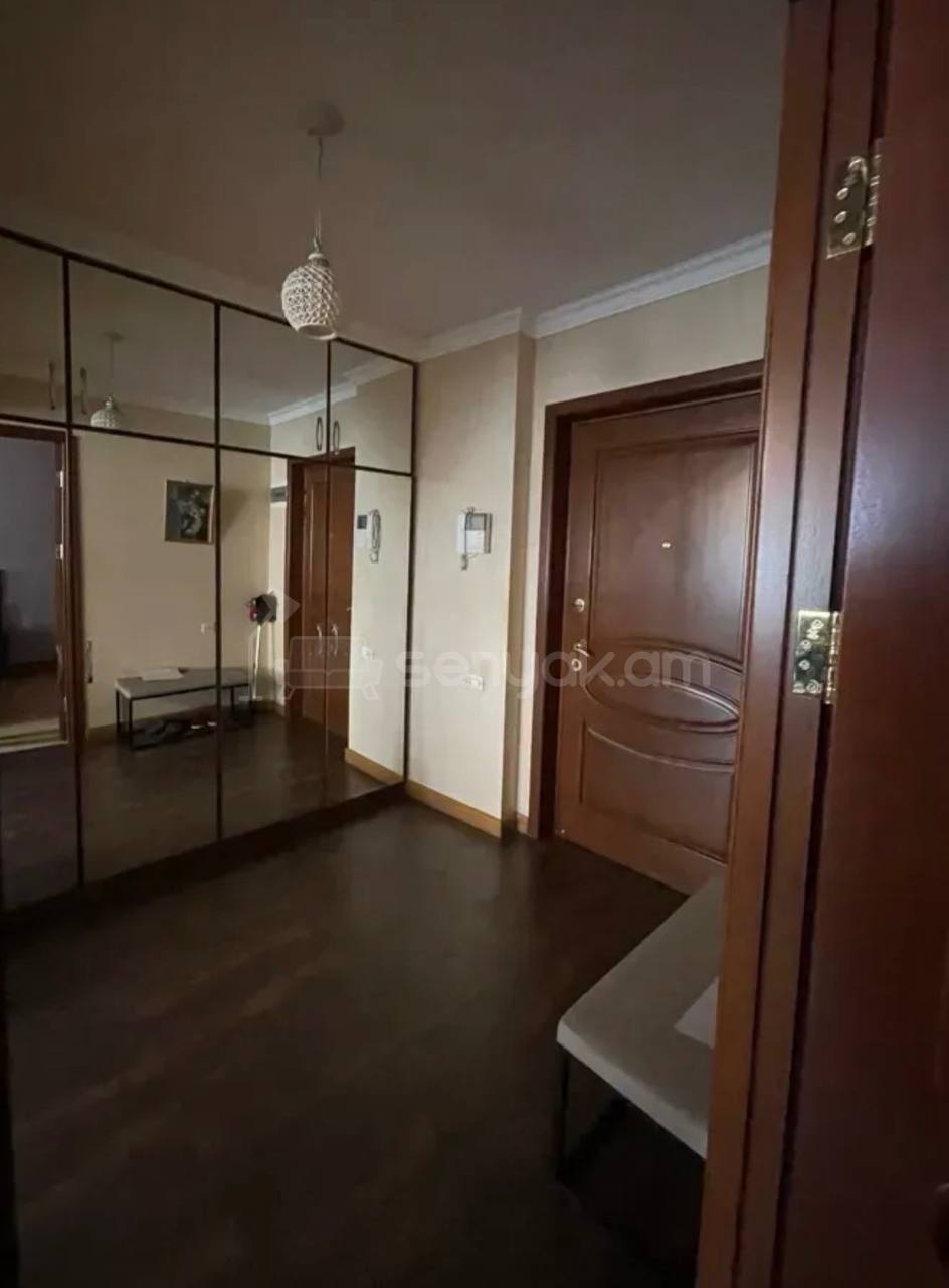 4 Սենյականոց Բնակարան, 110քմ, 3/16 հարկ, Կապիտալ Վերանորոգված