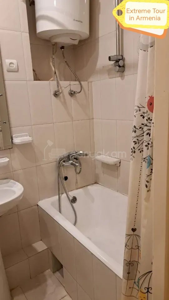 3 Սենյականոց Բնակարան Քարե Շենքում, 80քմ, 3/4 հարկ, Կապիտալ Վերանորոգված, Կահավորված, Արևկող