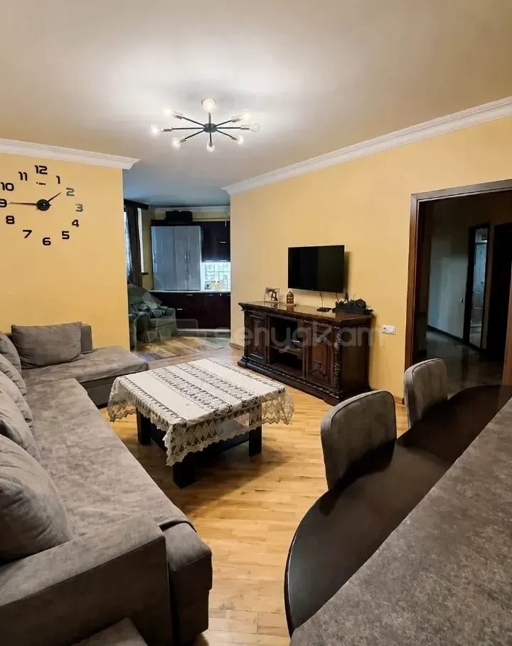 4 Սենյականոց Բնակարան, 100քմ, 4/16 հարկ, Կապիտալ Վերանորոգված
