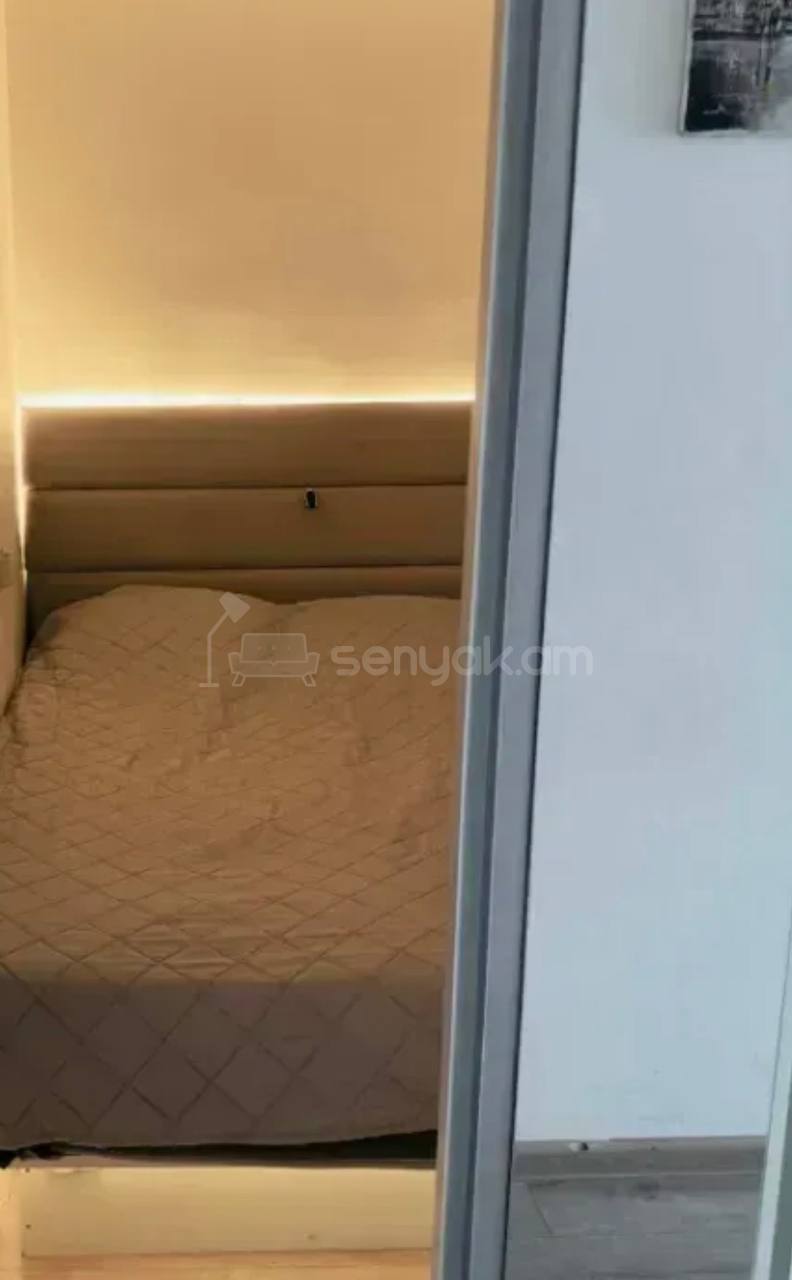 3 Սենյականոց Բնակարան, 43քմ, 10/10 հարկ, Կապիտալ Վերանորոգված