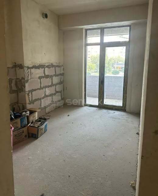 3 Սենյականոց Բնակարան Նորակառույցում, 110քմ, 2/18 հարկ, Զրոյական Վիճակում