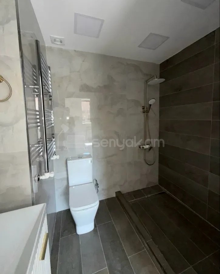 3 Սենյականոց Բնակարան Նորակառույցում, 81քմ, 14/15 հարկ, Կապիտալ Վերանորոգված