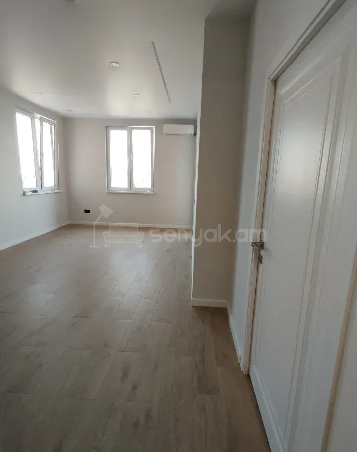 2 Սենյականոց Բնակարան Նորակառույցում, 52քմ, 5/14 հարկ, Կապիտալ Վերանորոգված