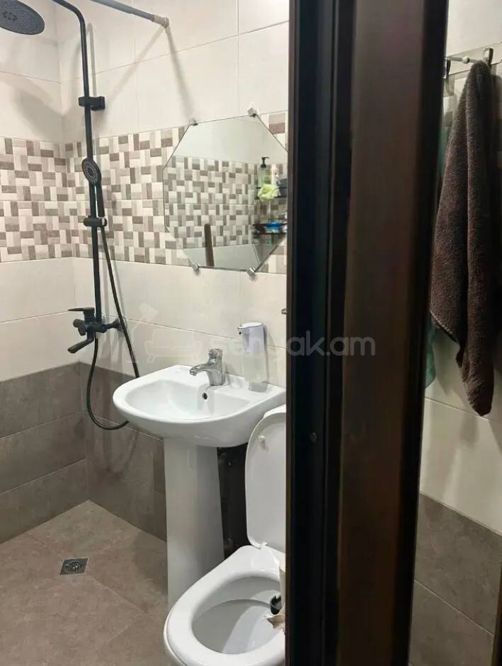 2 Սենյականոց Բնակարան, 51քմ, 1/5 հարկ, Կոսմետիկ Վերանորոգված