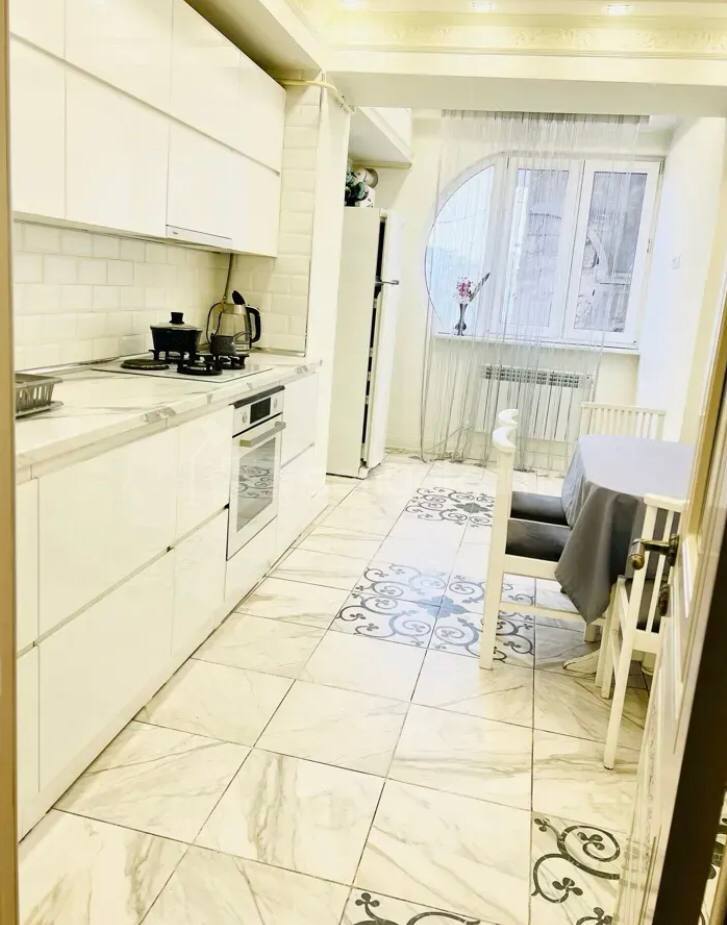 4 Սենյականոց Բնակարան, 94քմ, 10/16 հարկ, Կապիտալ Վերանորոգված