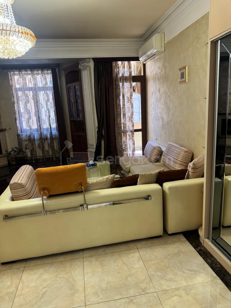3 Սենյականոց Բնակարան Նորակառույցում, 175քմ, 5/7 հարկ, Կապիտալ Վերանորոգված, Կահավորված, Արևկող