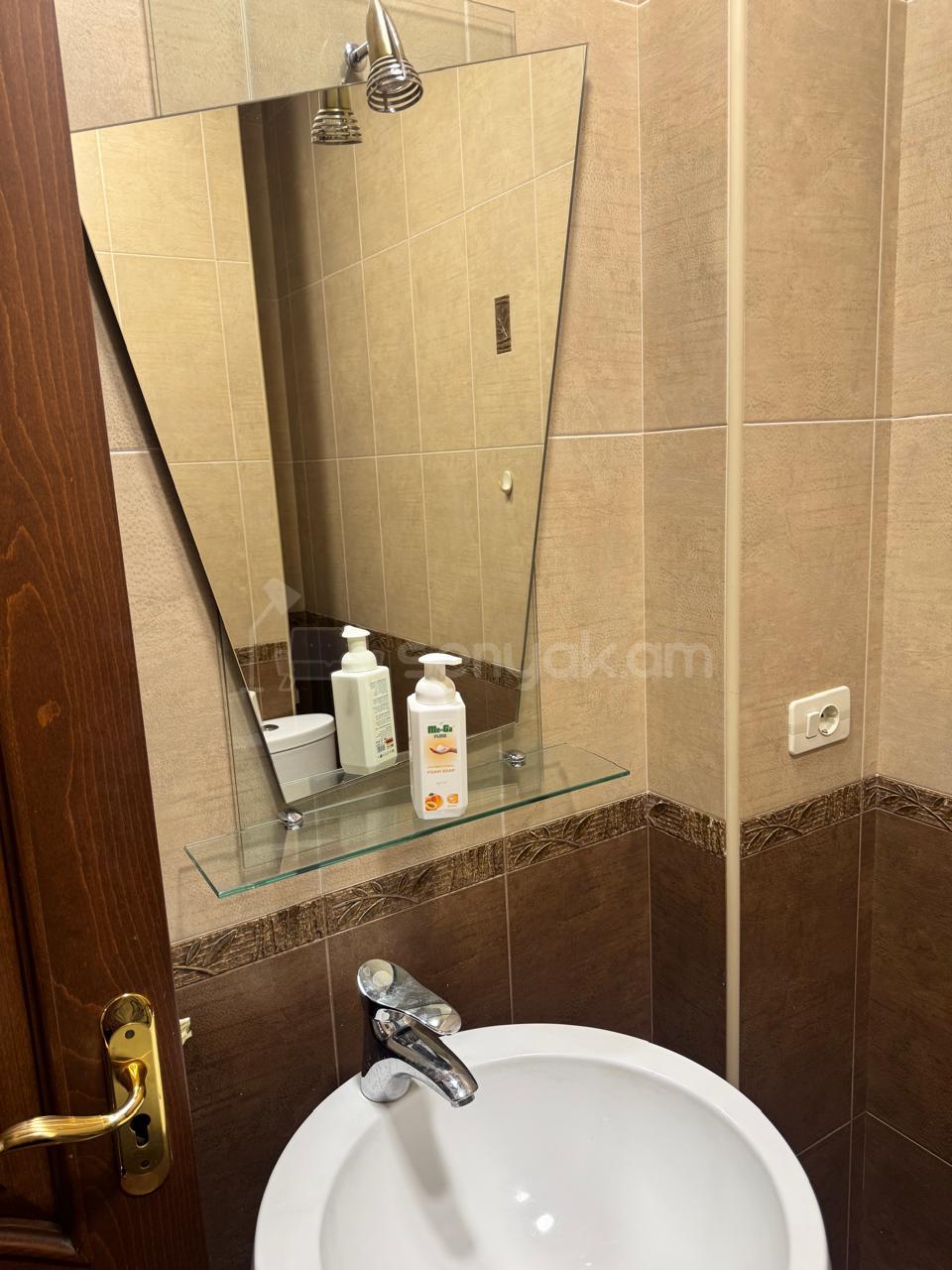 3 Սենյականոց Բնակարան Նորակառույցում, 175քմ, 5/7 հարկ, Կապիտալ Վերանորոգված, Կահավորված, Արևկող